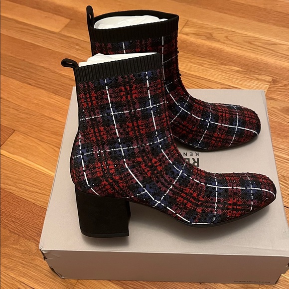 Kenneth Cole Reaction Rida Stretch Jewel Booties - Picture 1 of 8
